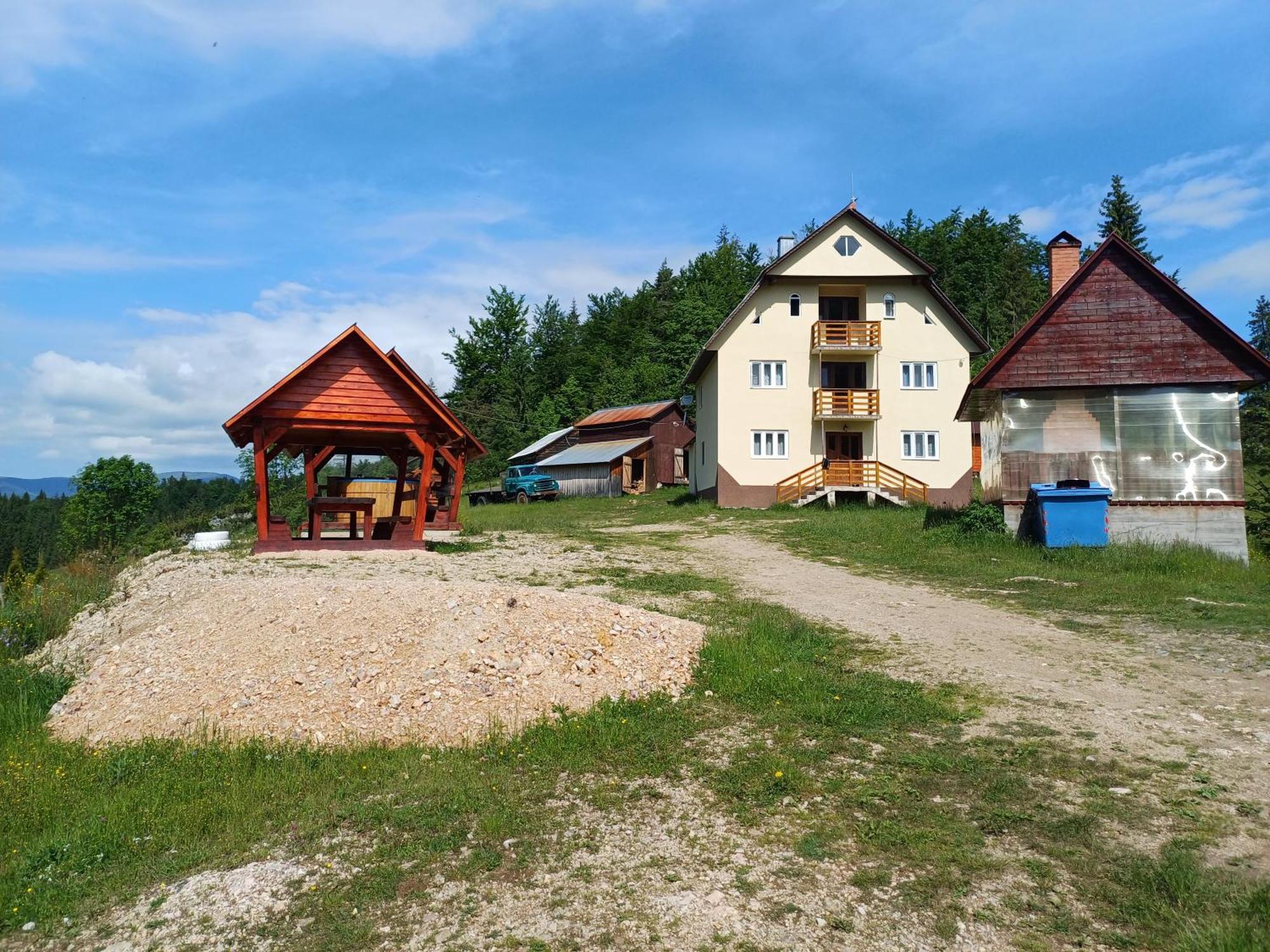 Pensiunea Poarta Lui Ionele Gîrda de Sus Exteriér fotografie