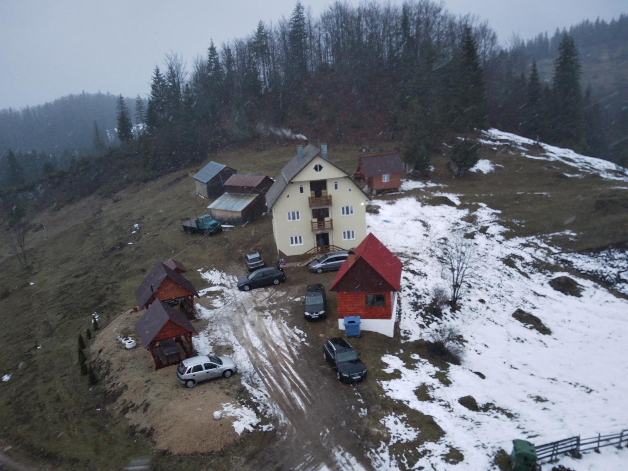 Pensiunea Poarta Lui Ionele Gîrda de Sus Exteriér fotografie